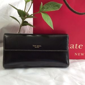 Kate Spade Black Leather Wallet . Made in Italy.